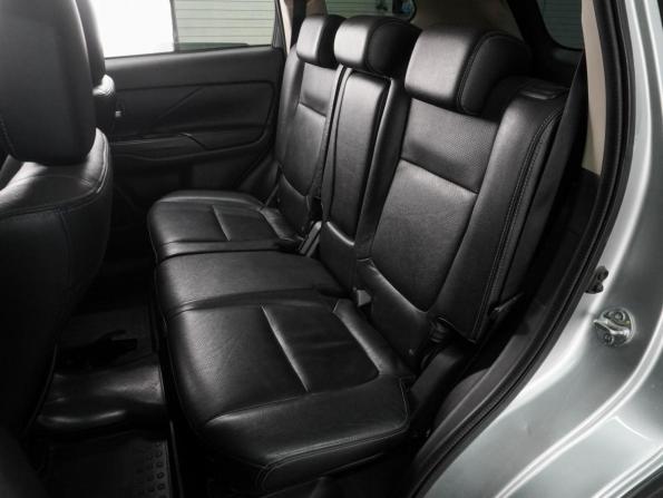 Mitsubishi Outlander III Рестайлинг 2 с пробегом 2016 года, цена 1 685 000 рублей, 222117 км, внедорожник, Автокод Объявления