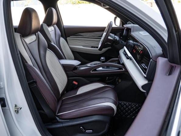 Geely Monjaro I с пробегом 2023 года, цена 3 097 000 рублей, 49894 км, внедорожник, Автокод Объявления