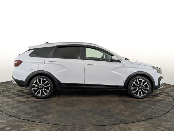 Lada (ВАЗ) Vesta I Рестайлинг (NG) с пробегом 2024 года, цена 1 265 000 рублей, 60842 км, универсал, Автокод Объявления