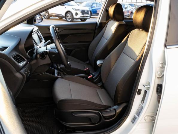 Hyundai Solaris II с пробегом 2018 года, цена 1 450 000 рублей, 140680 км, седан, Автокод Объявления