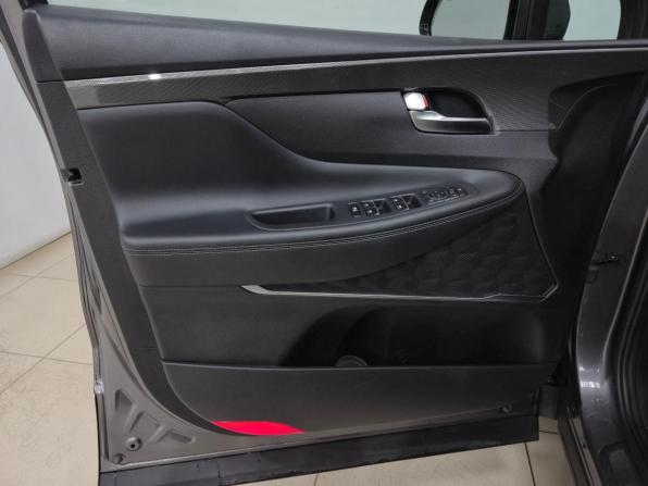 Hyundai Santa Fe IV Рестайлинг с пробегом 2023 года, цена 3 650 000 рублей, 45746 км, внедорожник, Автокод Объявления