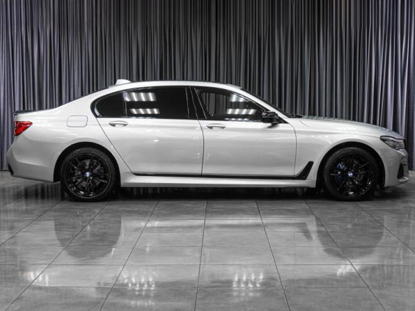 BMW 7 серии VI (G11/G12) с пробегом 2018 года, цена 4 099 000 рублей, 119424 км, седан, Автокод Объявления