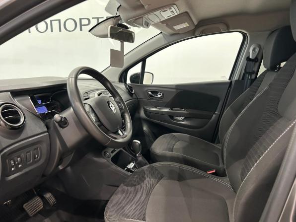 Renault Kaptur I с пробегом 2019 года, цена 1 299 000 рублей, 114146 км, внедорожник, Автокод Объявления