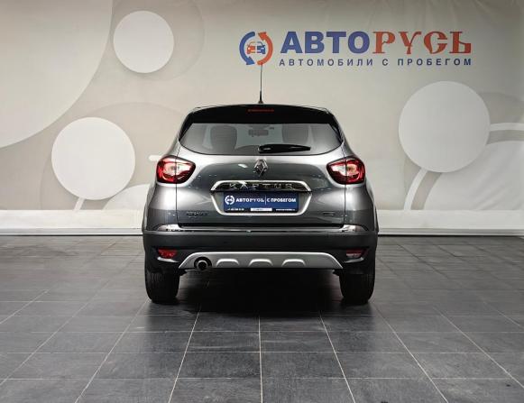 Renault Kaptur I с пробегом 2018 года, цена 1 759 000 рублей, 73746 км, внедорожник, Автокод Объявления