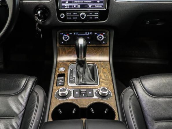 Volkswagen Touareg II Рестайлинг с пробегом 2016 года, цена 2 699 000 рублей, 200750 км, внедорожник, Автокод Объявления