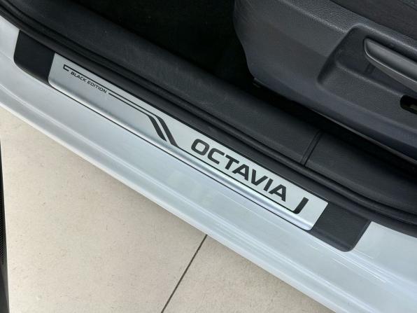 Skoda Octavia III (A7) с пробегом 2016 года, цена 1 330 000 рублей, 138522 км, универсал, Автокод Объявления