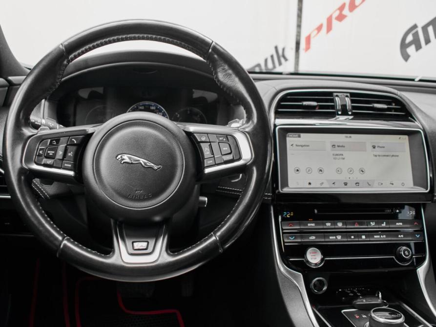 Jaguar XE I Екатеринбург  - изображение 12
