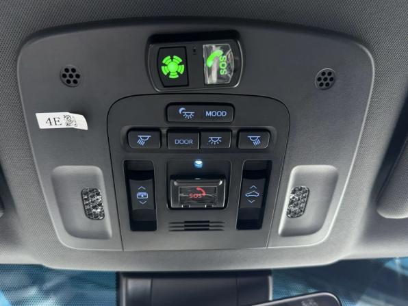Toyota Avalon V с пробегом 2023 года, цена 3 575 000 рублей, 41412 км, седан, Автокод Объявления