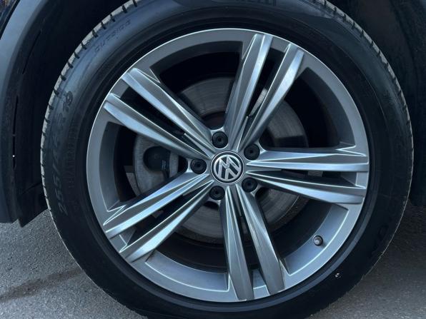 Volkswagen Tiguan II с пробегом 2018 года, цена 2 300 000 рублей, 202289 км, внедорожник, Автокод Объявления