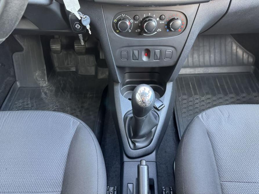 Renault Logan II Рестайлинг Воронеж  - изображение 18