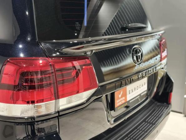 Toyota Land Cruiser 200 Series Рестайлинг 2 с пробегом 2015 года, цена 4 699 000 рублей, 220000 км, внедорожник, Автокод Объявления