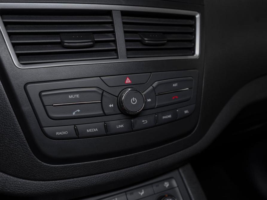 FAW Besturn X40 I Москва  - изображение 16