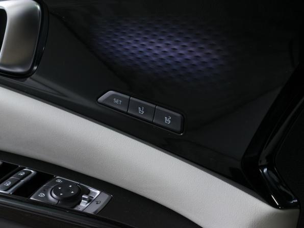 Kia Carnival IV с пробегом 2022 года, цена 3 850 000 рублей, 91013 км, минивэн, Автокод Объявления