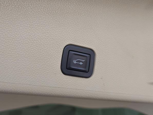 Cadillac SRX II с пробегом 2012 года, цена 1 399 000 рублей, 105000 км, внедорожник, Автокод Объявления