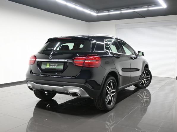 Mercedes-Benz GLA I (X156) Рестайлинг с пробегом 2017 года, цена 2 375 000 рублей, 86955 км, внедорожник, Автокод Объявления