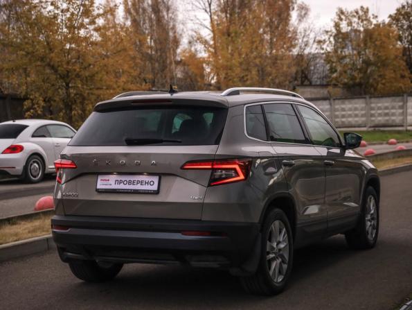 Skoda Karoq I с пробегом 2020 года, цена 2 449 000 рублей, 109210 км, внедорожник, Автокод Объявления