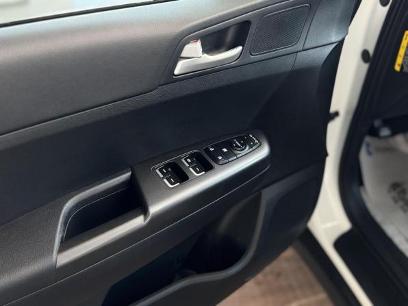 Kia Sportage IV Рестайлинг с пробегом 2019 года, цена 2 459 000 рублей, 82706 км, внедорожник, Автокод Объявления