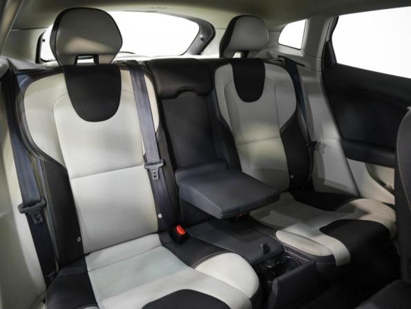 Volvo V40 Cross Country I с пробегом 2014 года, цена 1 149 000 рублей, 196076 км, хэтчбек, Автокод Объявления