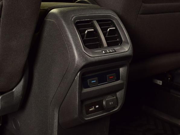 Volkswagen Tiguan II с пробегом 2019 года, цена 2 375 995 рублей, 62471 км, внедорожник, Автокод Объявления