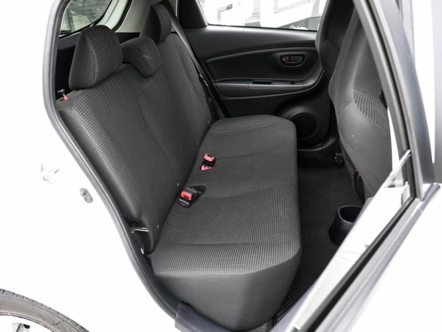 Toyota Vitz III (XP130) Рестайлинг 2 Волгоград  - изображение 7