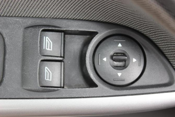 Ford Focus III с пробегом 2013 года, цена 637 000 рублей, 156238 км, седан, Автокод Объявления