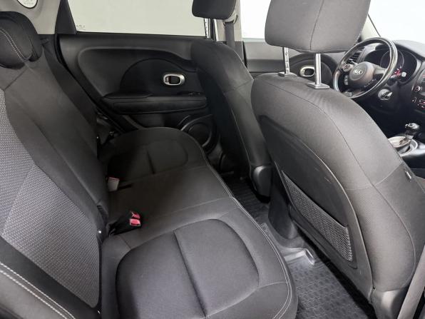Kia Soul II Рестайлинг с пробегом 2018 года, цена 1 550 000 рублей, 106000 км, хэтчбек, Автокод Объявления