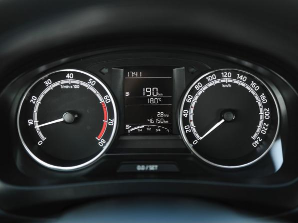 Skoda Rapid I Рестайлинг с пробегом 2019 года, цена 1 499 000 рублей, 46151 км, лифтбек, Автокод Объявления