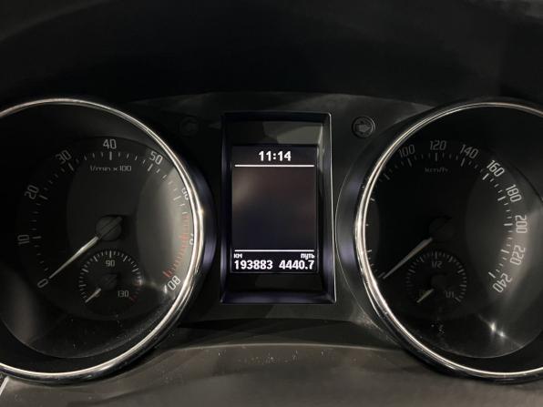 Skoda Yeti I Рестайлинг с пробегом 2015 года, цена 1 090 000 рублей, 193882 км, внедорожник, Автокод Объявления