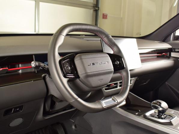 JETOUR DASHING I с пробегом 2024 года, цена 2 279 995 рублей, 2235 км, внедорожник, Автокод Объявления