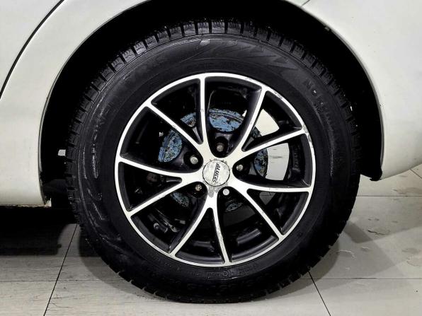 Toyota Prius II (XW20) с пробегом 2005 года, цена 415 000 рублей, 511969 км, лифтбек, Автокод Объявления