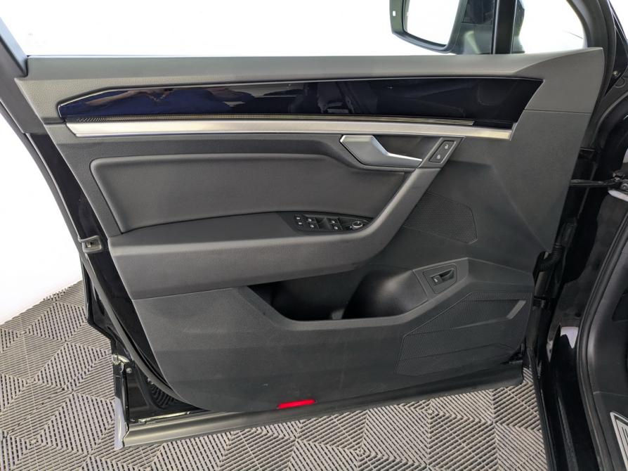 Volkswagen Touareg III Москва  - изображение 19