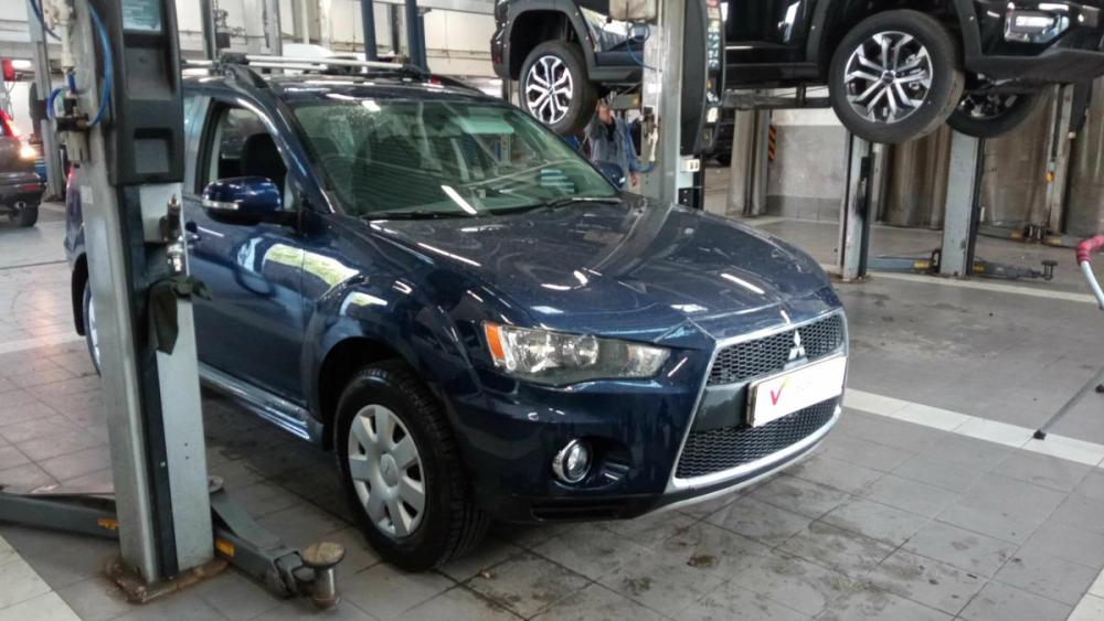 Mitsubishi Outlander II Рестайлинг Санкт-Петербург  - изображение 2