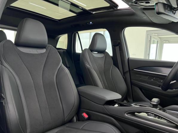 Geely Monjaro I с пробегом 2024 года, цена 3 650 000 рублей, 15310 км, внедорожник, Автокод Объявления