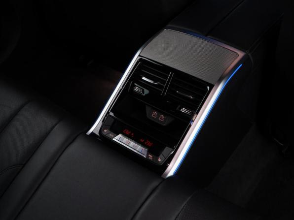 BMW 8 серии II (G14/G15/G16) с пробегом 2019 года, цена 5 650 099 рублей, 141577 км, седан, Автокод Объявления