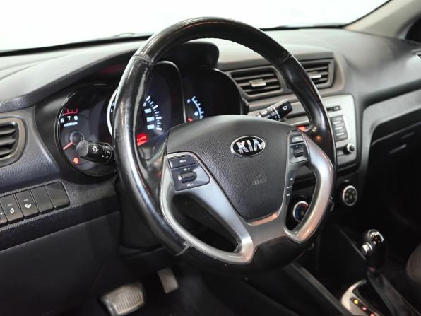 Kia Rio III Рестайлинг с пробегом 2017 года, цена 1 250 000 рублей, 128817 км, седан, Автокод Объявления
