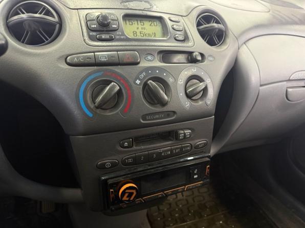 Toyota Yaris I с пробегом 2002 года, цена 339 000 рублей, 295075 км, хэтчбек, Автокод Объявления