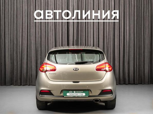 Kia Ceed II с пробегом 2012 года, цена 1 049 000 рублей, 217000 км, хэтчбек, Автокод Объявления