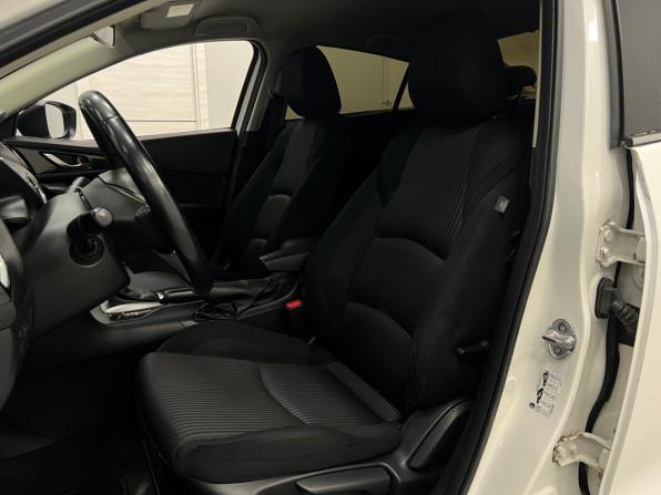 Mazda 3 III (BM) с пробегом 2014 года, цена 1 200 000 рублей, 190192 км, седан, Автокод Объявления