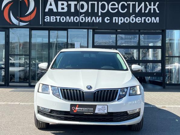 Skoda Octavia III (A7) Рестайлинг с пробегом 2018 года, цена 1 619 000 рублей, 81968 км, лифтбек, Автокод Объявления