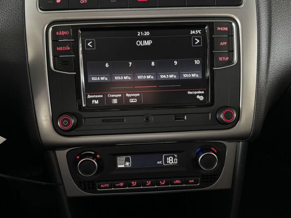 Volkswagen Polo V Рестайлинг с пробегом 2016 года, цена 1 030 000 рублей, 176453 км, седан, Автокод Объявления