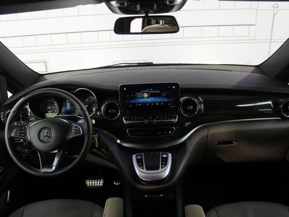 Mercedes-Benz V-Класс III (W447) Рестайлинг с пробегом 2021 года, цена 8 890 000 рублей, 22000 км, минивэн, Автокод Объявления