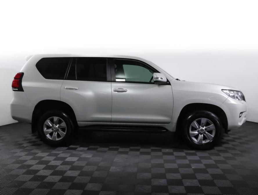 Toyota Land Cruiser Prado 150 Series Рестайлинг 3 Москва  - изображение 4