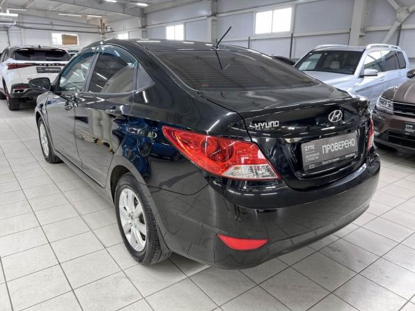 Hyundai Solaris I с пробегом 2014 года, цена 585 000 рублей, 211279 км, седан, Автокод Объявления