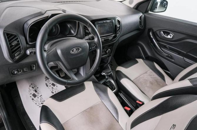 Lada (ВАЗ) XRAY I с пробегом 2018 года, цена 864 000 рублей, 68000 км, хэтчбек, Автокод Объявления