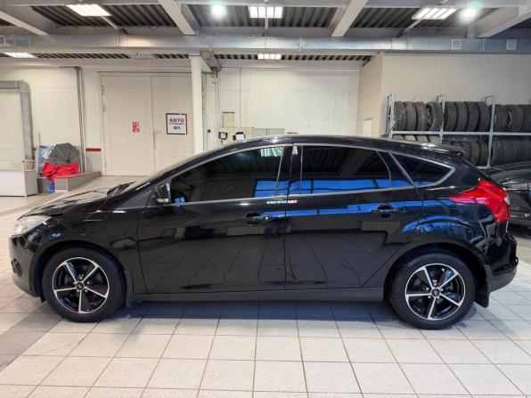 Ford Focus III с пробегом 2015 года, цена 860 000 рублей, 154818 км, хэтчбек, Автокод Объявления