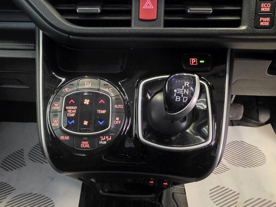 Toyota Voxy III (R80) Челябинск  - изображение 19