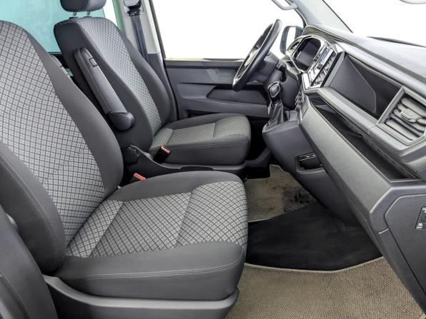 Volkswagen Multivan T6 Рестайлинг с пробегом 2021 года, цена 5 350 000 рублей, 94113 км, минивэн, Автокод Объявления