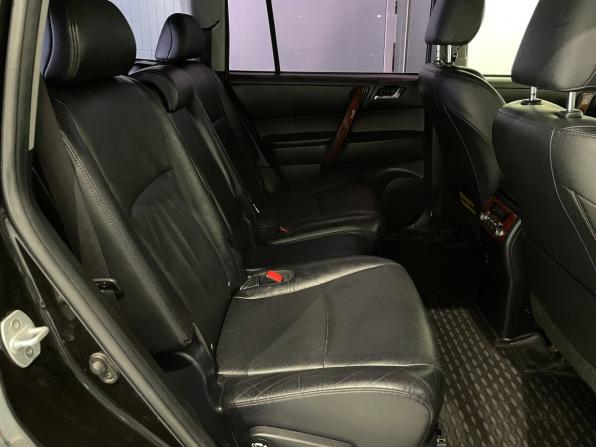 Toyota Highlander II (XU40) Рестайлинг с пробегом 2011 года, цена 1 659 000 рублей, 381597 км, внедорожник, Автокод Объявления