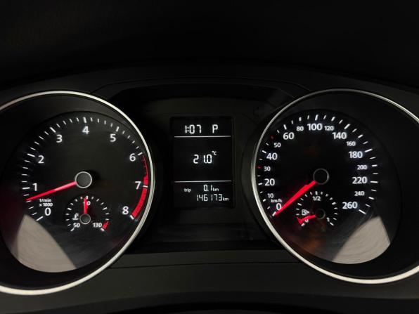 Volkswagen Jetta VI Рестайлинг с пробегом 2015 года, цена 1 199 000 рублей, 146173 км, седан, Автокод Объявления