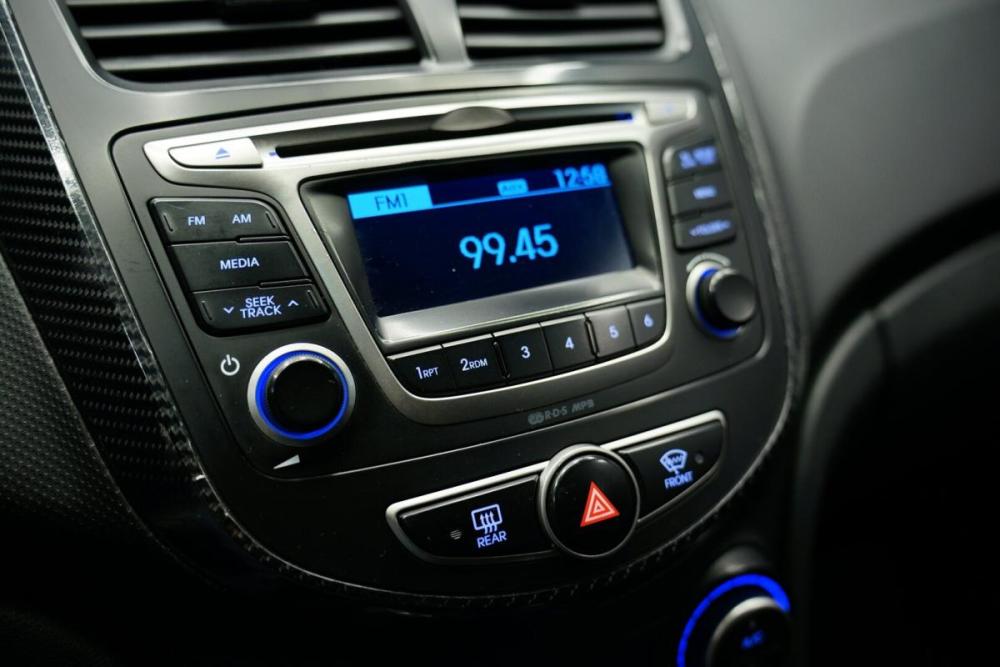 Hyundai Solaris I Рестайлинг Крым  - изображение 19
